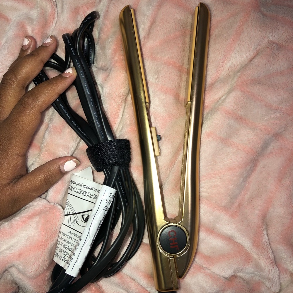 CHI KERATIN COATED 1” CERAMIC HAIRSTYLING IRON